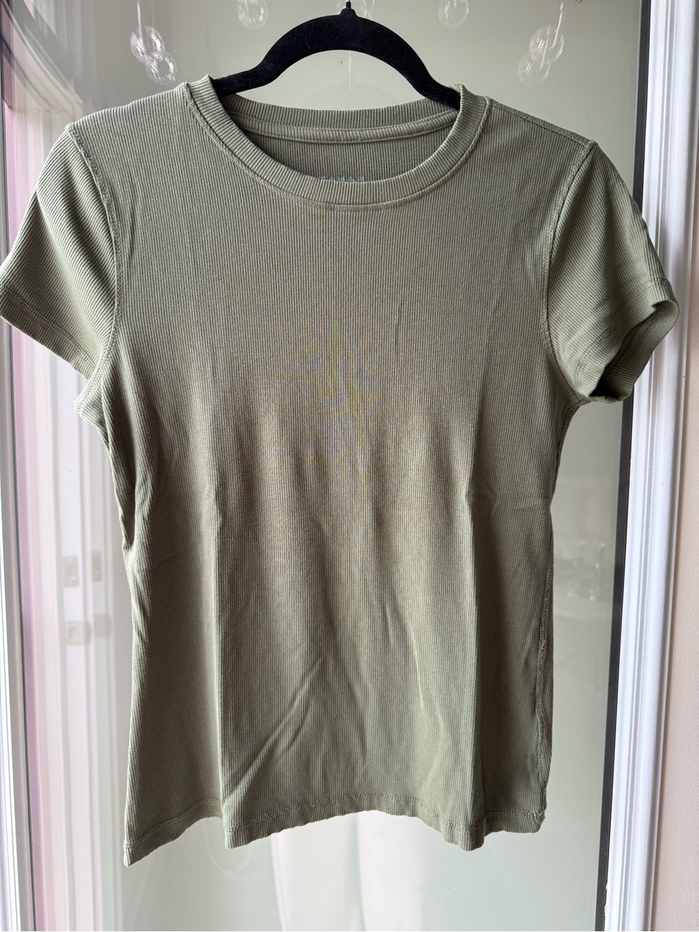 Tahari Olive Green Short Sleeve Ribbed Crewneck Tee